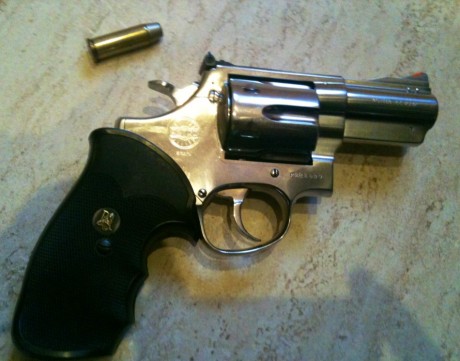 Hola,he abierto este hilo para que todos aquellos que tengais armas Españolas,podais lucirlas aqui con 100