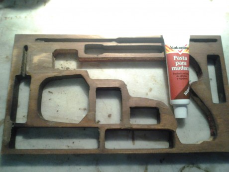 Me han regalado una caja original para la vostok que tengo, la caja está en buen estado pero las telas 100