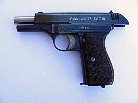 Hace unos días encontré por casualidad en una web extranjera un arma a la venta que hacía muchos años 61