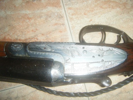 Hola, dispongo de dos escopetas de mi bisabuelo y me gustaría venderlas, no tengo ni idea del modelo que 12