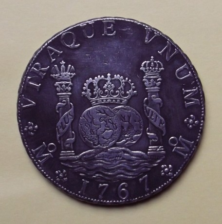 - Precioso, excelentes y muy bien conservado 8 Reales de plata tipo Columnario del reinado de Carlos III 00