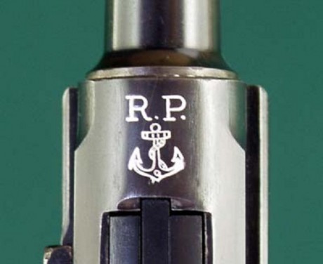 Por favor alguien me podría informar sobre las pistolas P08 que fueron reglamentarias en Portugal, si 71