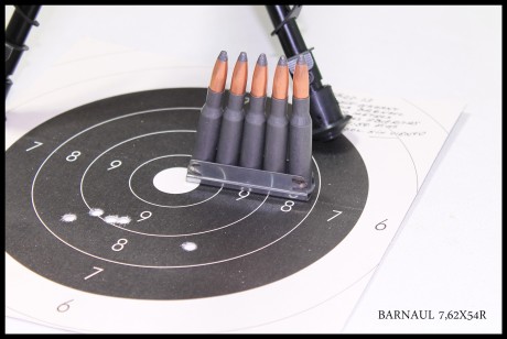 El Mosin-Nagant ..
es un rifle militar accionado por cerrojo, con cargador de cinco proyectiles, que 40