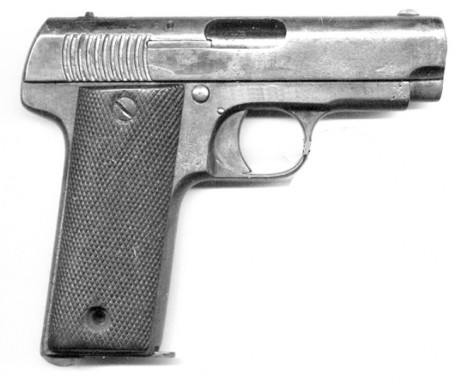 Buenas noches, compañeros :-)

¿Conoce o sabe alguien de una pistola de la marca INDIAN del 7,65?.

Es 40
