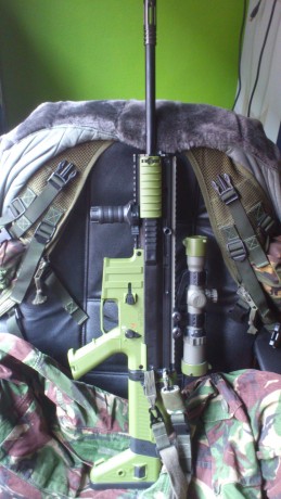 Hola,saco este nuevo tema,pues como yo,muchos de vosotros,amantes de las armas de corte tactico del 22,customizais,vestis,adornais 91