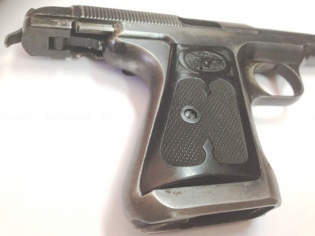 Buenas noches, compañeros :-)

¿Conoce o sabe alguien de una pistola de la marca INDIAN del 7,65?.

Es 41