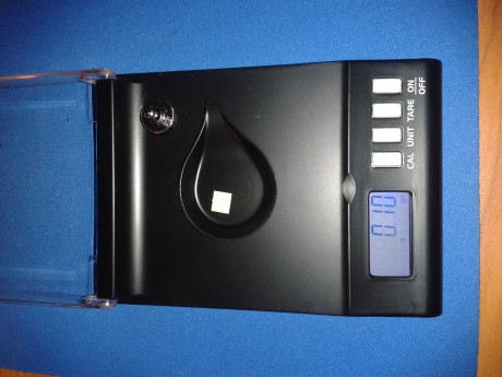 Hola, quisiera comprobar-testear una báscula electrónica que tengo y me gustaría que alguien me pudiera 141