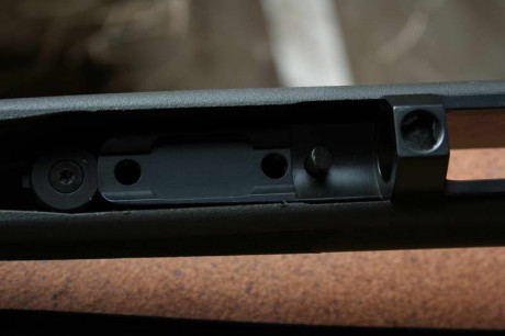 Muy buenas,

Por petición de algún miembro del foro voy a exponer unas fotografías de un gran rifle que 50