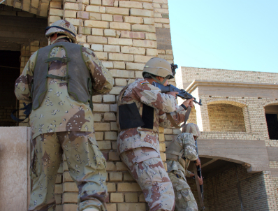 Agujeros de ratas, snipers holes, troneras o como le quieran llamar. Francotirador urbano el reto insuperable.

Un 120