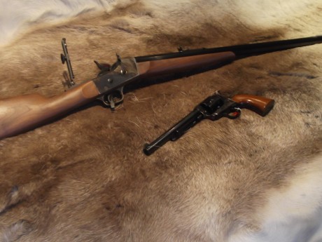  Hilo para colocar fotos, de esas armas de pólvora negra que tanto nos gustan y tenemos bien cuidadas, 172
