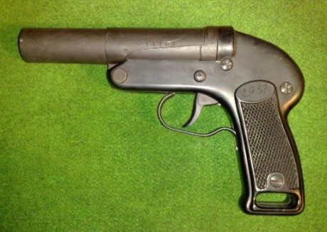 Hace unos días encontré por casualidad en una web extranjera un arma a la venta que hacía muchos años 140