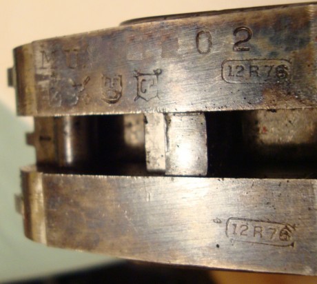Hola.

Pues eso. Tengo una Martín Ugarteburu (M.U.)del 12 paralela con dos diámetros de ánima diferentes 12