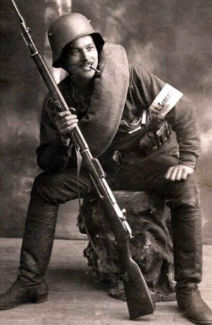 Hace unos días encontré por casualidad en una web extranjera un arma a la venta que hacía muchos años 100