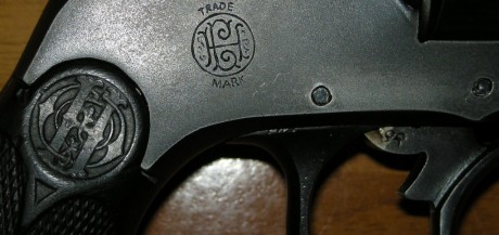 Hace unos días encontré por casualidad en una web extranjera un arma a la venta que hacía muchos años 160