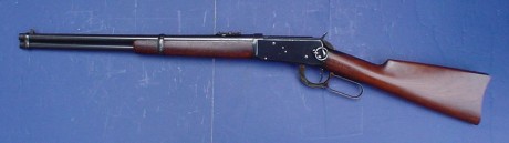 Hace unos días encontré por casualidad en una web extranjera un arma a la venta que hacía muchos años 10