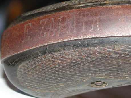 Hace unos días encontré por casualidad en una web extranjera un arma a la venta que hacía muchos años 71