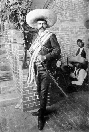 Hace unos días encontré por casualidad en una web extranjera un arma a la venta que hacía muchos años 70