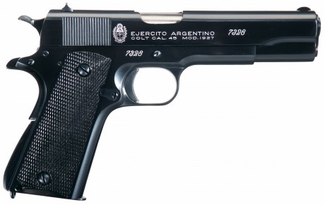 Hace unos días encontré por casualidad en una web extranjera un arma a la venta que hacía muchos años 131