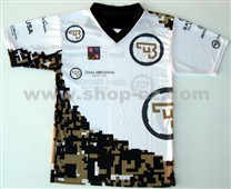 Alguien sabe si se puede adquirir en Cataluña o resto de España, una camiseta oficial de CZ, como la de 00