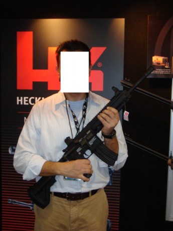 Ya tienemos el otro  de .22 con cargador de 20 cartuchos.mas guapo que M4.Parece que le cargador es el 01