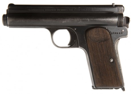 Hace unos días encontré por casualidad en una web extranjera un arma a la venta que hacía muchos años 21