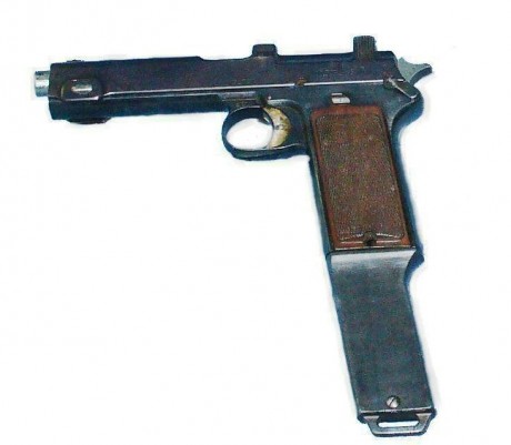Hace unos días encontré por casualidad en una web extranjera un arma a la venta que hacía muchos años 20