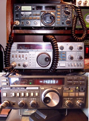 Vendo (acepto ofertas razonables),los siguientes artículos:
Emisora decamétrica Yaesu FT-757-GXII......290 01