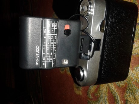 Vendo camara de fotos de la marca WERLISA COLOR Objetivo Anastigmatico. Segun me he informado es de la 10