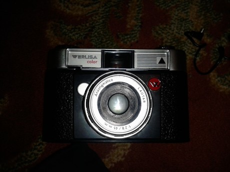Vendo camara de fotos de la marca WERLISA COLOR Objetivo Anastigmatico. Segun me he informado es de la 32