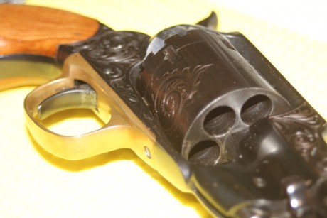 Hola,he abierto este hilo para que todos aquellos que tengais armas Españolas,podais lucirlas aqui con 142