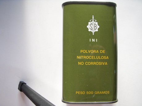 Buenas tardes a todos quisiera que me indicaseis para que calibres de arma corta me puede valer esta polvora,y 01