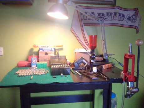 Un saludos a todos, creo que de la misma forma que mostramos nuestras
armas a los colegas del foro también 121