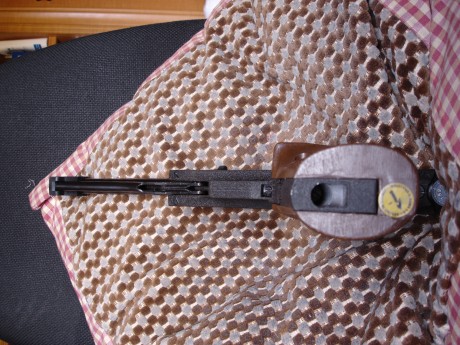 Hola compañeros.

¡Quien me mandaría a mí, buscar una culata para mi gamatic de pistolete corto!

Si con 11