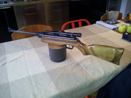 Hola a todos,
Pues eso, estoy restaurando un arma y un colega del foro me recomendó TRU OIL para el acabado 80