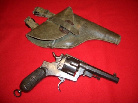 Hace unos días encontré por casualidad en una web extranjera un arma a la venta que hacía muchos años 121