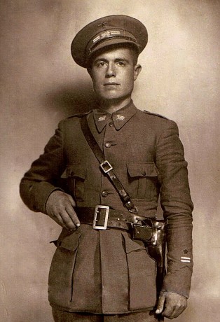 Hace unos días encontré por casualidad en una web extranjera un arma a la venta que hacía muchos años 151