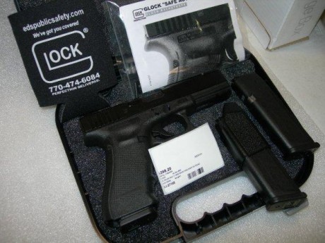  http://www.glock.com/images/welcome_1.jpg 

Bueno ya es oficial el anuncio en la wed 30