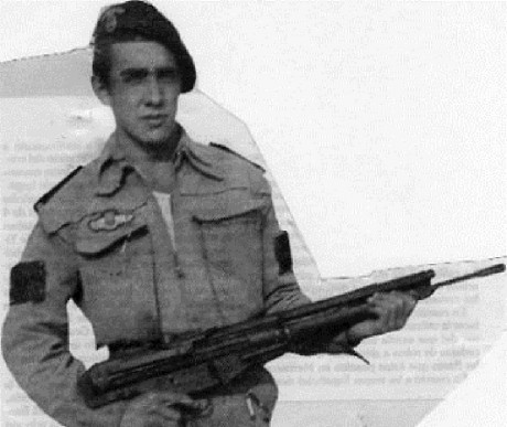 Hace unos días encontré por casualidad en una web extranjera un arma a la venta que hacía muchos años 10