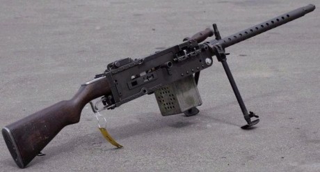 Hace unos días encontré por casualidad en una web extranjera un arma a la venta que hacía muchos años 50