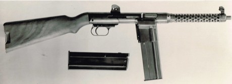 Hace unos días encontré por casualidad en una web extranjera un arma a la venta que hacía muchos años 92
