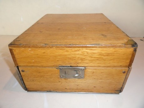 Hace unos días encontré por casualidad en una web extranjera un arma a la venta que hacía muchos años 161