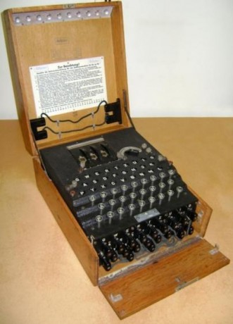 Hace unos días encontré por casualidad en una web extranjera un arma a la venta que hacía muchos años 92