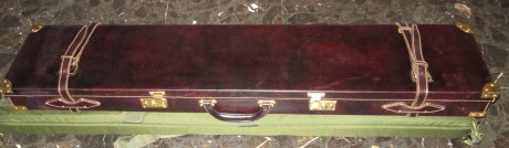 En venta éste maletín  de cuero y madera, artesanal, lujo, completamente nuevo, fabricado por Expósito 02