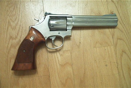   Hola chicos, como veo que falta un sub-foro de esta marca (lo hay de Glock, de 1911's, de Revólveres, 60