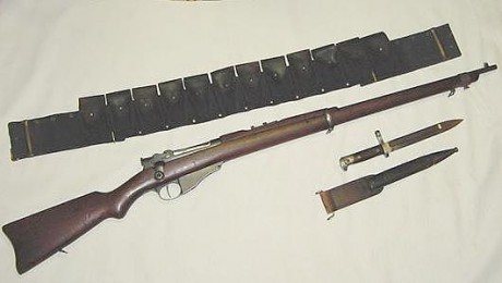 Hace unos días encontré por casualidad en una web extranjera un arma a la venta que hacía muchos años 131