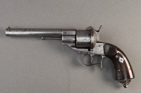 Hace unos días encontré por casualidad en una web extranjera un arma a la venta que hacía muchos años 132