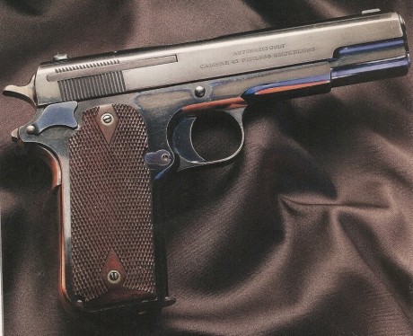 Hace unos días encontré por casualidad en una web extranjera un arma a la venta que hacía muchos años 20