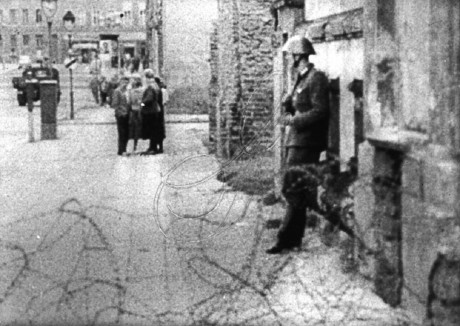 Hace unos días encontré por casualidad en una web extranjera un arma a la venta que hacía muchos años 50