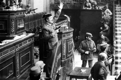 Hace unos días encontré por casualidad en una web extranjera un arma a la venta que hacía muchos años 60