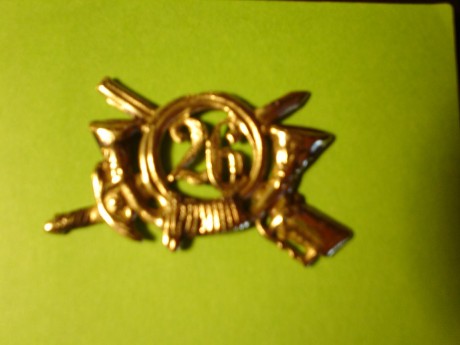Acabo de adquirir este emblema y me gustaría saber algún dato concreto sobre el mismo. Creo que corresponde 00